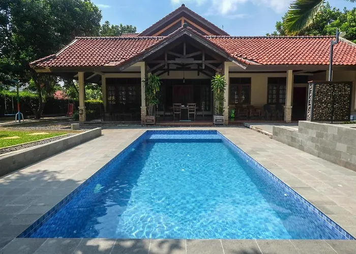 Sareh Villa By The Lavana Semarang